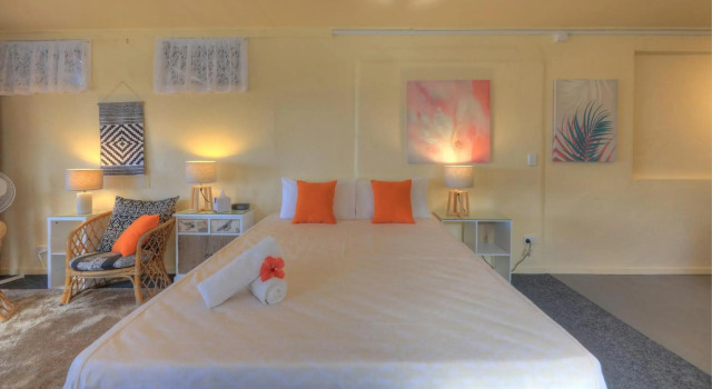 Tia Maria Retreat, Book Hotel Hotels in Avarua with Parking, Parking