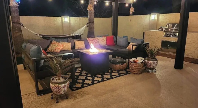 Четырёхместный номер Comfort Spacious Mesa Oasis with Heated Pool