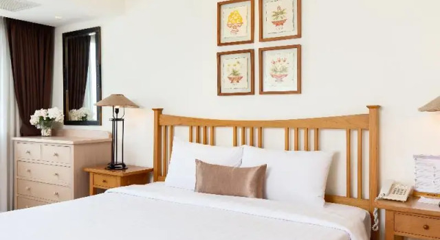 Номер Standard с балконом Riverfront Bangkok