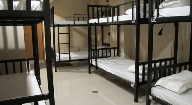 Cloud 9 Lodge, Забронировать Отель Раттхеви Бангкок, рядом с Royal Thai Police Headquarters