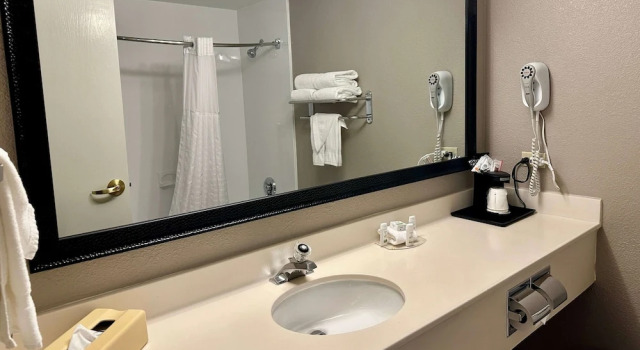 Двухместный люкс Standard La Quinta by Wyndham Bannockburn-Deerfield