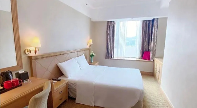 Двухместный номер Deluxe с видом на гавань Ramada Hong Kong Grand View