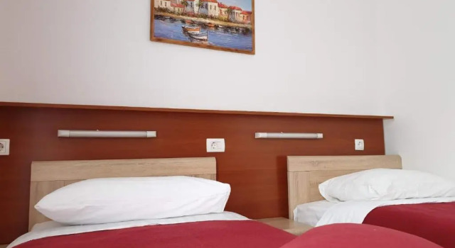 Трёхместный номер Hotel Mirni Kutak