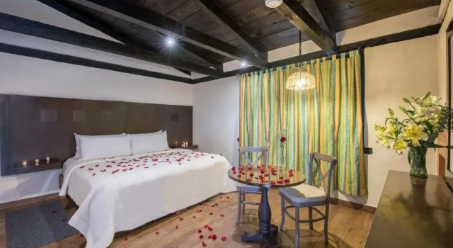 Четырёхместный номер Standard Hotel Abadía Plaza