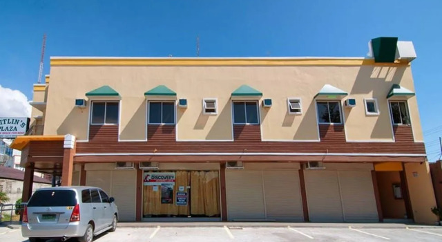 Caitlin's Plaza