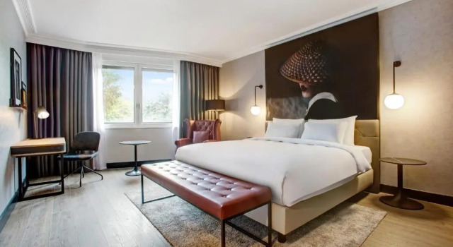 Семейный номер Standard Radisson RED London Heathrow