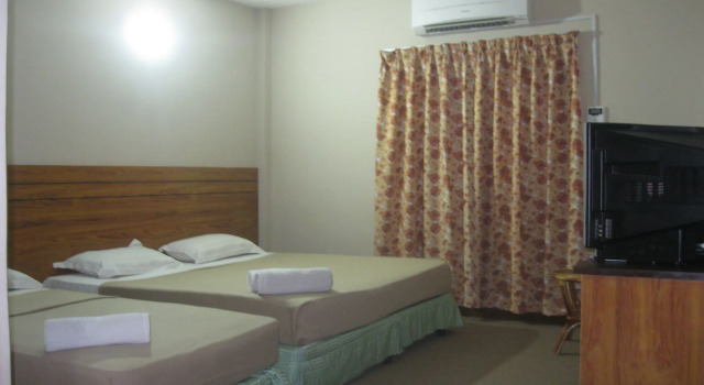 Baron Waterfront Hotel