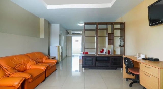 OYO 762 Chompoo, Rezervovat Hotel Hotely v Central Thailand s parkováním, Parkování