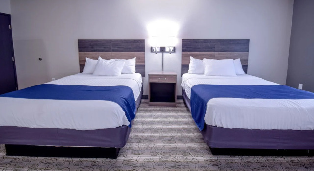Одноместный люкс Days Inn & Suites by Wyndham Wisconsin Dells