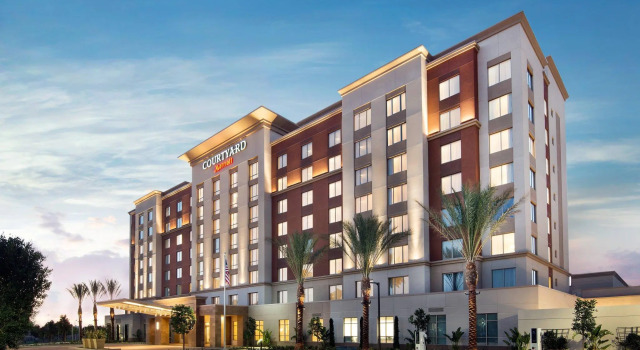 Courtyard Irvine Spectrum, Забронировать Отель Ирвайн округ Ориндж