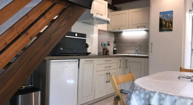 Апартаменты Appartement Cauterets Pour 4 Personnes Avec Parking