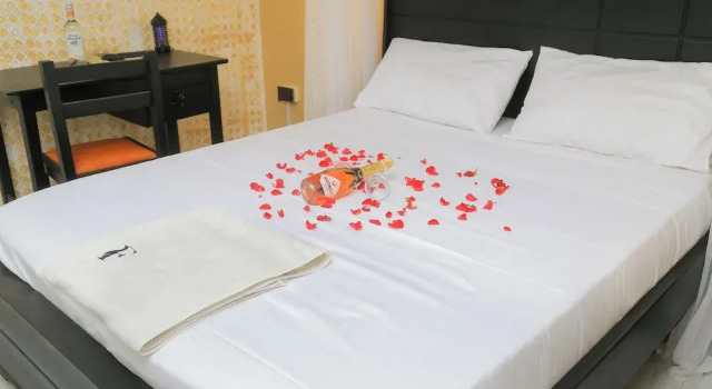 Fuego Hotel, Đặt Khách sạn Khách sạn 3 sao ở Campala, 3*