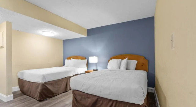 Люкс Days Inn by Wyndham Myrtle Beach-Grand Strand