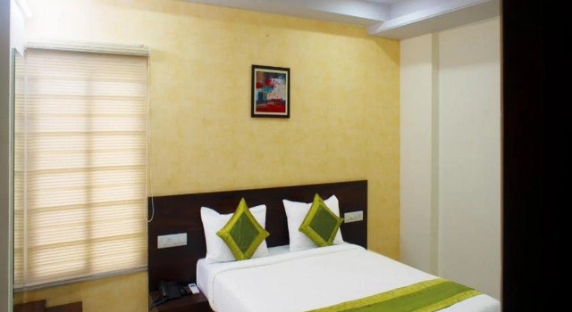 Treebo Celeste, Rezervovat Hotel Hotely v Andhra Pradesh s parkováním, Parkování