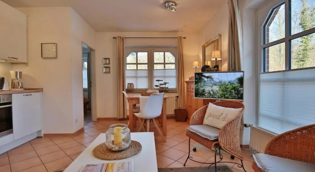Am Rosenhain 23 Am Rosenhain 23 Appartement 02, Забронировать Апартаменты/квартира Отели Тиммендорфер-Штранд с парковкой, Парковка