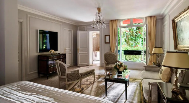 Двухместный люкс Presidential Отель Plaza Athenee