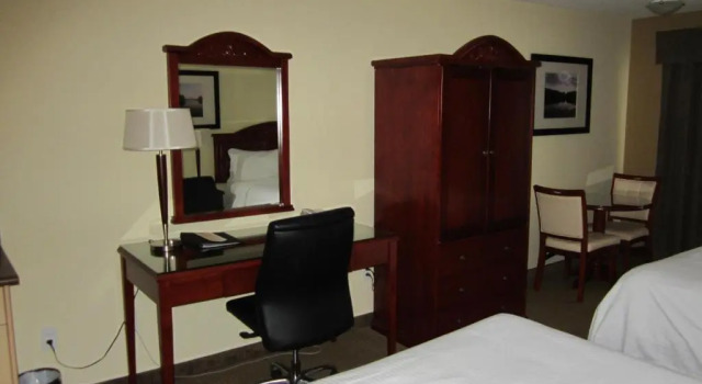 Четырёхместный номер Standard Trend Mountain Hotel & Conference Centre