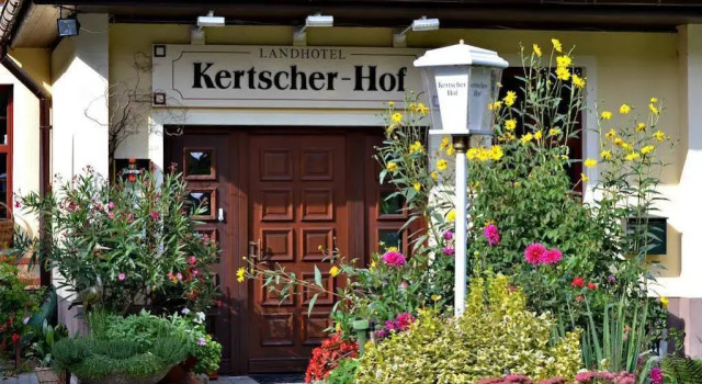 Landhotel Kertscher-Hof, Buchen Sie Hotel Nobitz Thüringen