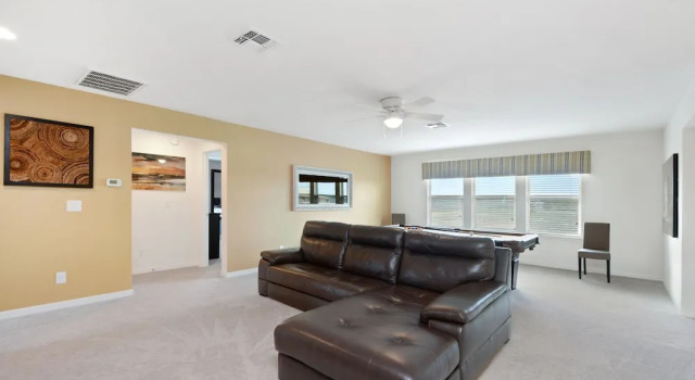 1287YC - West Haven Gated Community, Забронировать Отель Отели Давенпорт с парковкой, Парковка