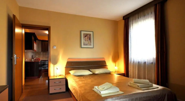 Apartments Raj, Забронировать Апартаменты/квартира Отели Врнячка Бани с парковкой, Парковка