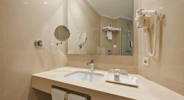 Двухместный номер с балконом Hotel Sabina