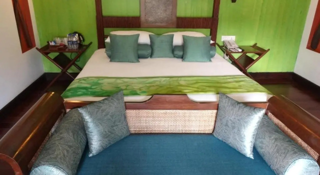 Двухместный коттедж Premium с видом на залив Taj Kumarakom Resort & Spa, Kerala