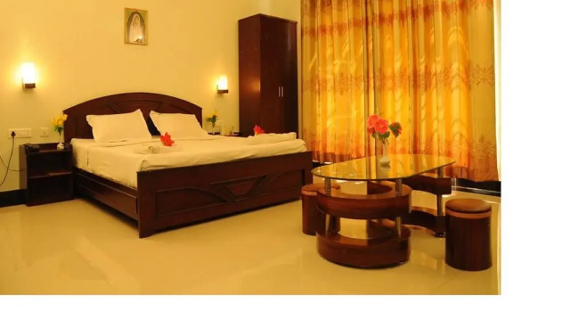 Hotel Coastal Residency, Забронировать Отель Отели штата Тамилнада с бассейном, Бассейн