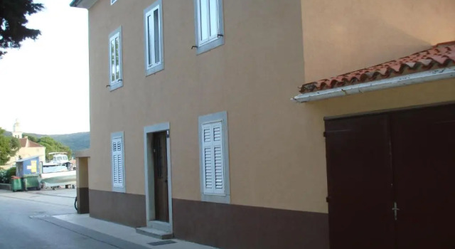 Apartments Nives, Prenota Appartamento Hotel a Isole Quarnerine con parcheggio, Parcheggio