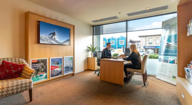 Crowne Plaza Queenstown by IHG, Забронировать Отель Куинстаун Озеро Вакатипу