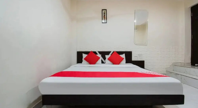 Hotel Aarav Plaza by OYO Rooms, Rezervovat Hotel Muzaffarpur Bihar