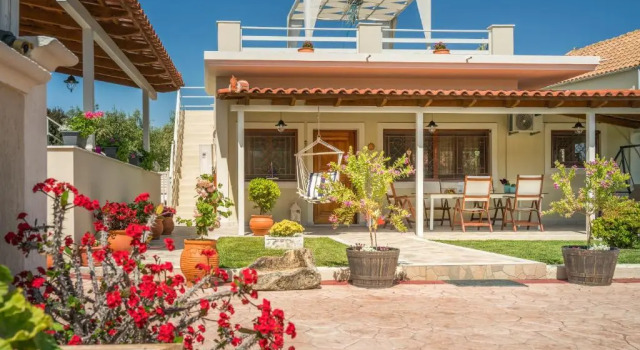 Вилла Fiorentinos Villa