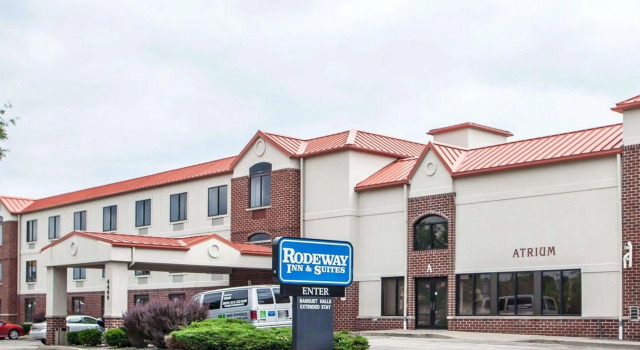 Rodeway Inn & Suites Milwaukee Airport