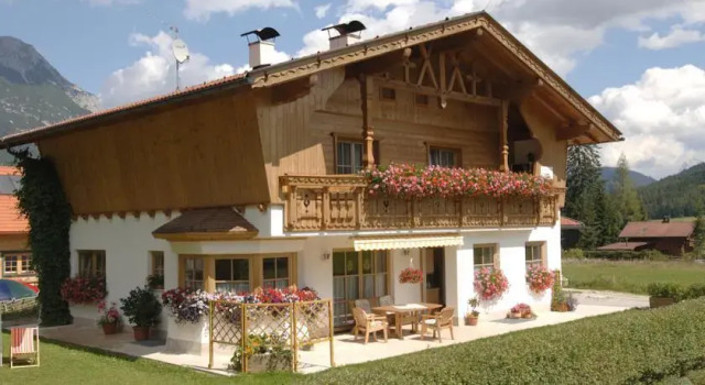 Haus Reindl, Prenota Hotel Hotel a Tirolo con parcheggio, Parcheggio