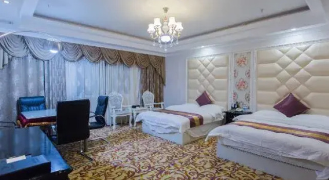 Люкс Kaili Kaige Grand Hotel (Kaili High-speed Railway South Station)