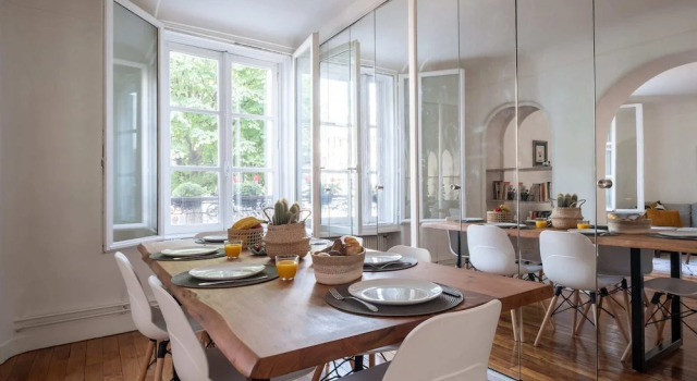 Classical-parisian Apartment on Canal Saint Martin