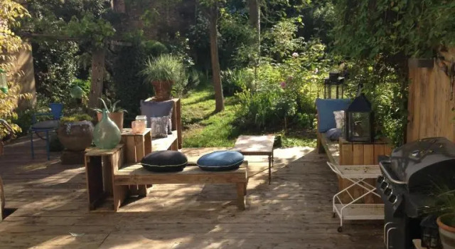 MAISON MATEJEWSKI chambre d'hôtes avec jardin, Rezerwuj Hostel Blaye Gironde