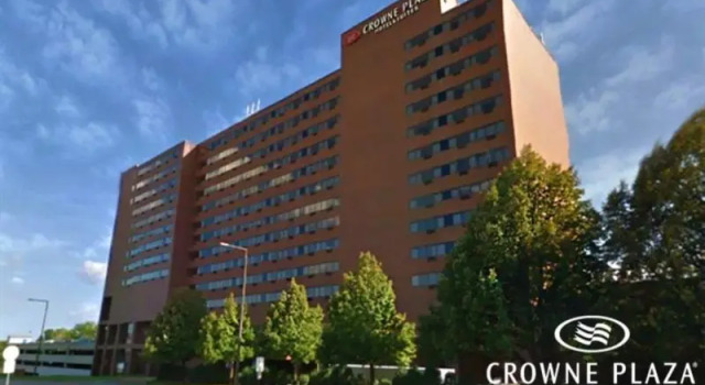 Четырёхместный номер Standard Crowne Plaza Suites MSP Airport - Mall of America by IHG
