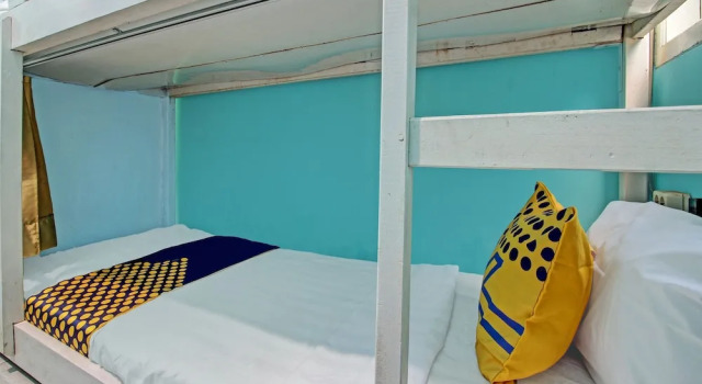 Camera Economy SPOT ON 92611 Lobak Hostel CapsuleNearAyam Goreng Terowongan