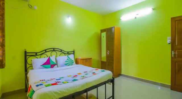 OYO 14484 Home 2BHK With Balcony Utorda Beach, Book Apartment Hotels in Utorda with Parking, Parking
