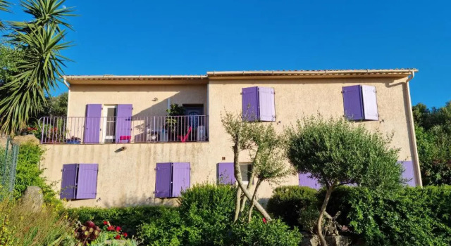 L'ortu di Quaprice, Varaa Hotelli Figari 