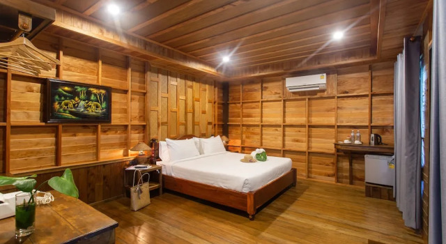 Номер Deluxe с балконом и рядом с пляжем Koh Tao Relax Freedom Beach Resort