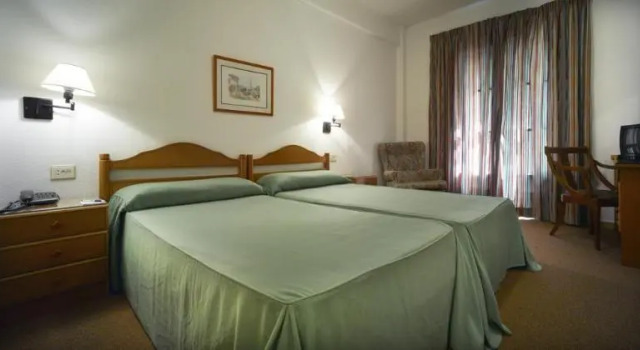 Одноместный номер Standard с балконом Balneario de Archena - Hotel León