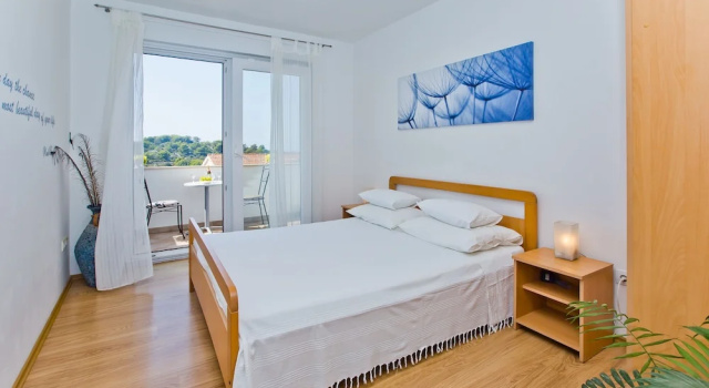 Apartments Nina Hvar town, Prenota Appartamento Città di Lesina 
