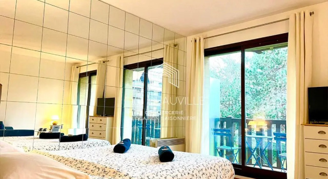 Studio 1 Gainsbourg C.L.S Deauville, Book Lejlighed Tourgeville Honfleur