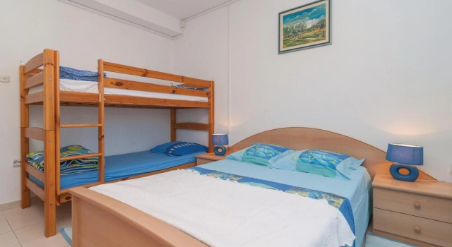 Awesome Apartment in Supetar With 2 Bedrooms and Wifi, Prenota Appartamento San Pietro di Brazza 