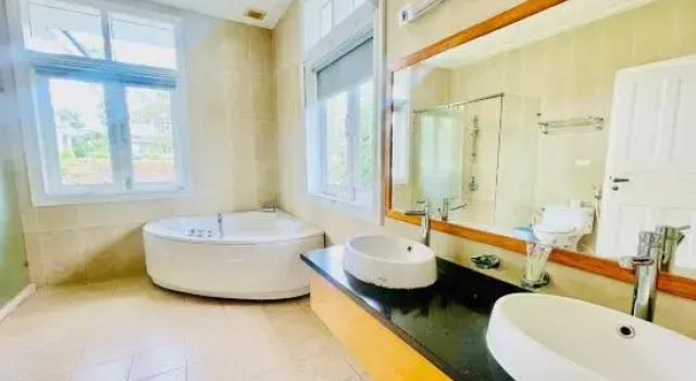 4 bedroom Seafront Soan Villa - Sealinks Mui Ne, Забронировать Вилла Коттеджи Фантхьет, Коттедж