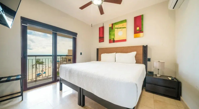 Beachfront Ocean View Penthouse Surf 408, Забронировать Апартаменты/квартира Плая-дель-Кармен Кинтана-Роо, рядом с Пляжный клуб Mamitas