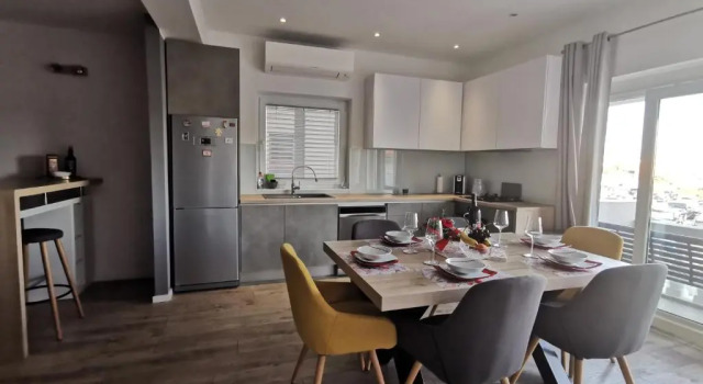 Коттедж с 3 комнатами Guest accommodation house Greta
