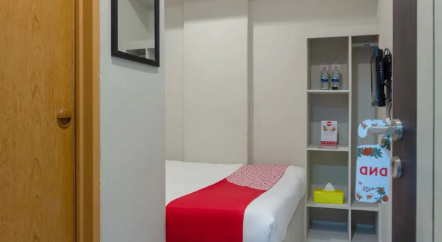 Kamar Keluarga Mahkota 8 By OYO Rooms, Book Hotel Jakarta Jakarta Province