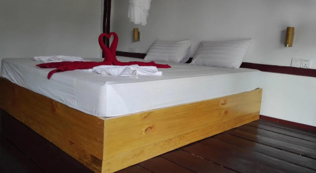 Malibu Hostel